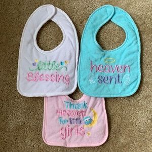 3 piece bib set